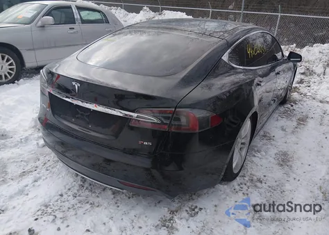 2013 Tesla Model S Performance из США, поврежденный, VIN 5YJSA1DP2DFP15811